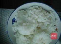 洋葱炒饭的做法图解2