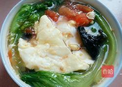 西红杮生菜木耳鸡蛋汤的做法图解11