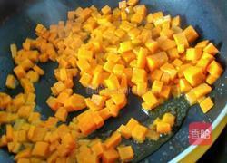 玉米炒萝卜的做法图解4
