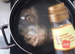 香菇山药大骨汤的做法图解3