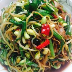 豆芽韭菜炒肉的做法[图]