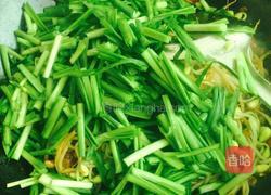豆芽韭菜炒肉的做法图解6