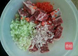 茄汁牛肉粒的做法图解1