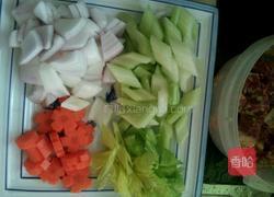 茄汁牛肉粒的做法图解3