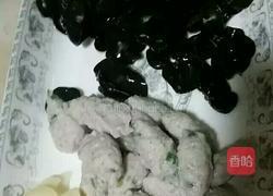 丝瓜木耳炒鱼滑的做法图解2