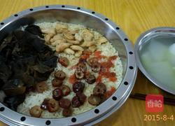 红枣枸杞木耳鸡肉蒸饭的做法图解3