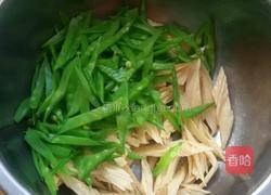 荷兰豆拌腐竹的做法图解3