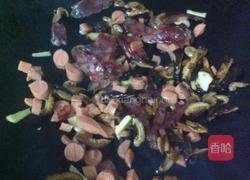 排骨腊肠饭(电饭煲版)的做法图解2