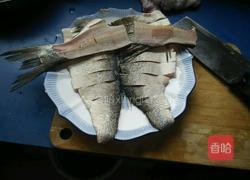 毛豆烧鲢鱼的做法图解2