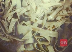 凉拌豆皮的做法图解3