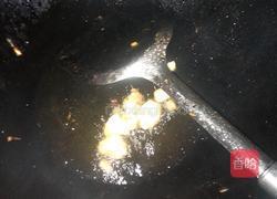 罗平农家香肠炒饭的做法图解1