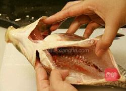 糖醋鱼的做法图解1