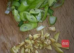 线椒炒粉条的做法图解5