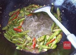 线椒炒粉条的做法图解9