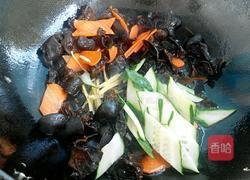 木耳炒鸡蛋的做法图解4