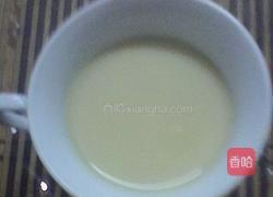 冰奶茶的做法图解1