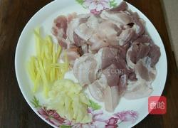 黄瓜干炒五花肉的做法图解3