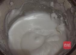 彩虹蛋糕的做法图解2