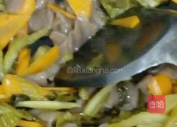 酸菜胡萝卜炒魔芋的做法图解4