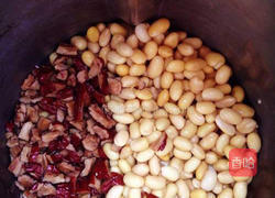 养颜红枣豆浆的做法图解3