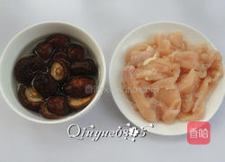 鸡片炒香菇 的做法图解3