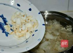 银耳百合炖雪梨的做法图解6