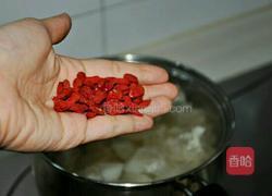 银耳百合炖雪梨的做法图解7