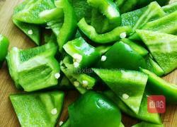 青椒肉片的做法图解2