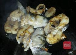 黄豆酱焖乌鱼的做法图解2