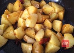 土豆炖排骨的做法图解9