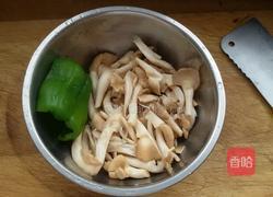 蚝油鸡腿菇的做法图解1