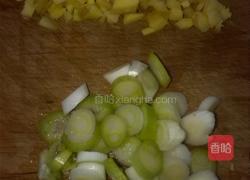 蚝油鸡腿菇的做法图解3