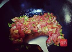 中韩结合辣白菜海鲜丸子面的做法图解6