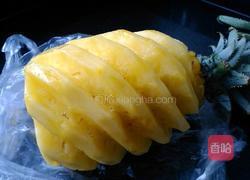 菠萝果酱的做法图解1