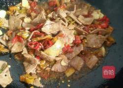 泡椒炒猪肝的做法图解3