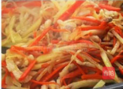 胡萝卜土豆丝的做法图解12