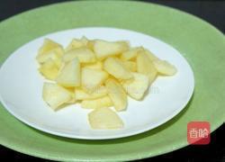 苹果芹菜汁的做法图解2