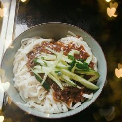 炸酱面的做法[图]