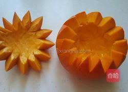 香菇海鲜金瓜盅的做法图解1