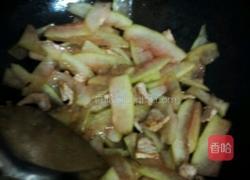 西瓜皮炒肉的做法图解3