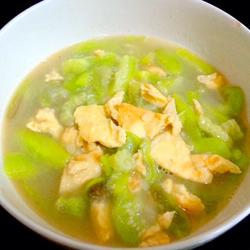 丝瓜炒鸡蛋(排骨汤版)的做法[图]