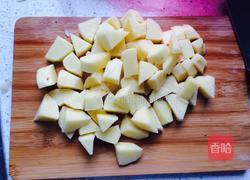 土豆烧肉的做法图解1