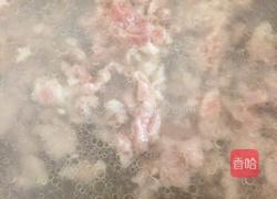 荸荠西芹炒瘦肉的做法图解5