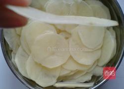 微波薯片的做法图解1