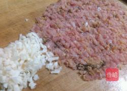 梅菜马蹄蒸肉饼的做法图解3
