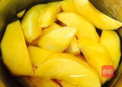 黄桃罐头的做法图解7