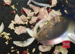 洋葱黄瓜小炒肉的做法图解7