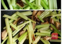 芹菜香菇炒萝卜干的做法图解7