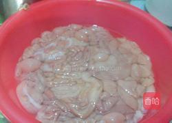 爆炒猪肠的做法图解1