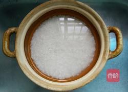 沙锅焖饭的做法图解1